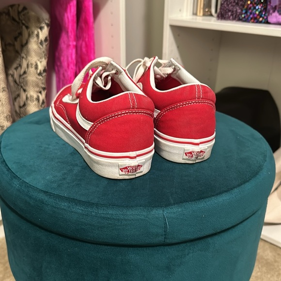 Comfortable stylish Vans in the color Red size 9 in women and 7.5 in men. - Picture 4 of 4